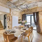 Family With Jacuzzi, 3br Countryside In Apartment
