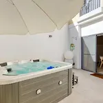 Apartment Family With Jacuzzi, 3br Countryside In *