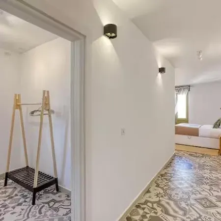 Family With Jacuzzi, 3br Countryside In * Dingli