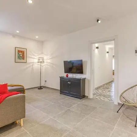 Family With Jacuzzi, 3br Countryside In Appartement